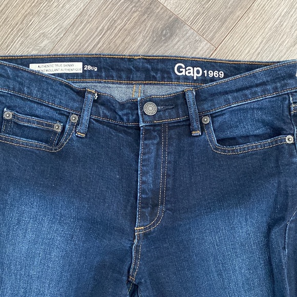 Gap 1969 Skinny Jeans - Picture 2 of 7